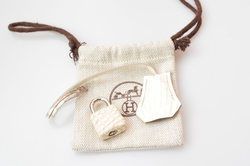 バーキンヒマラヤのカデナとクロシェット