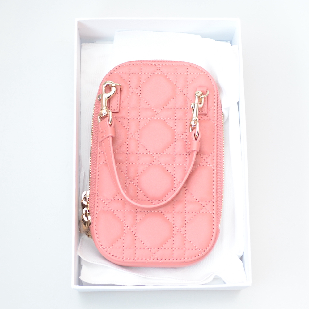 フォンホルダー(コーラルピンク・ラムスキン)